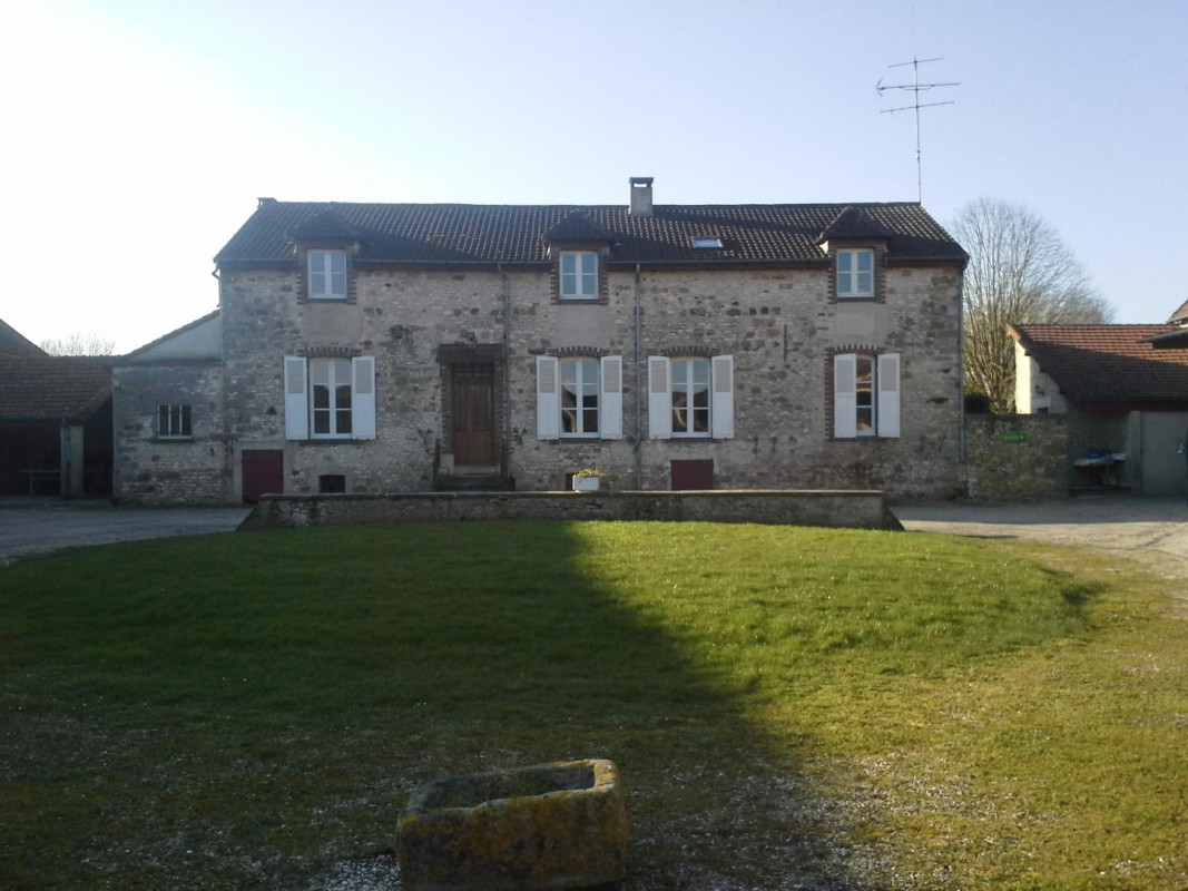 photo 0