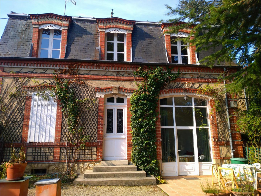 photo 0