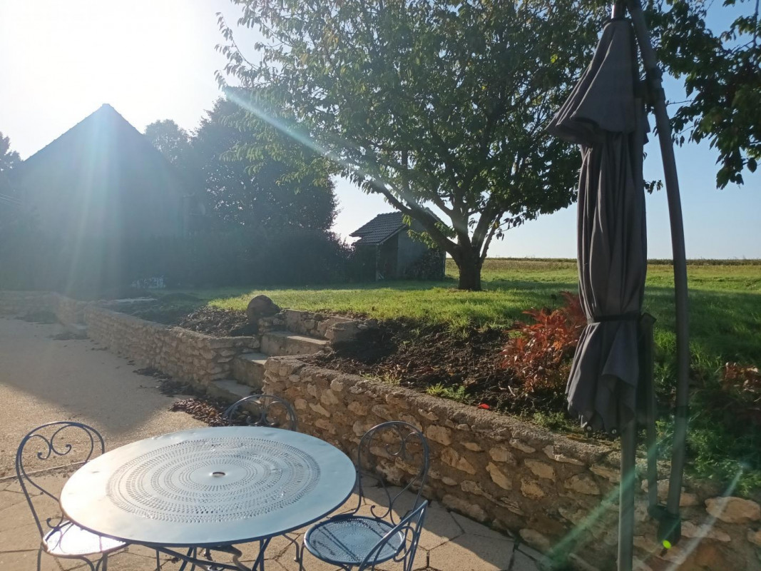 photo 0
