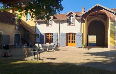 Cour extérieure Gîte n°379 Aulnoy - Seine-et-Marne - Cour extérieure