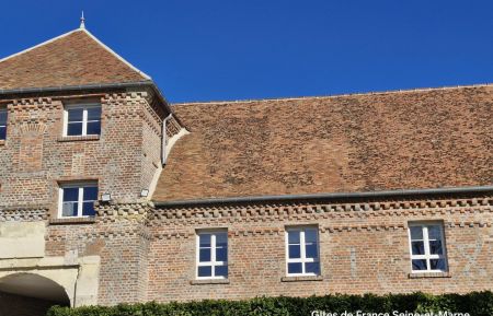 G&icirc;te n&deg;409 Pierre-Lev&eacute;e - Seine-et-Marne - photo