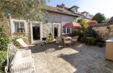 Cour et entrée du Gîte Gîte n°667 Barbizon - Seine-et-Marne - Cour et entrée du Gîte